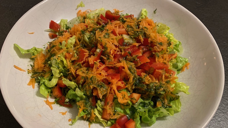 Fitness-Rezept Gemischter Salat mit Kräuterdressing | AsVIVA