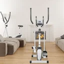 Platzsparendes Design des AsVIVA Crosstrainers C16 für kleine Räume und wenig Stellfläche
